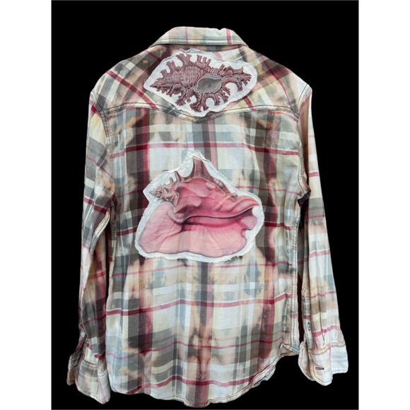 Tops - Upcycled Beachy Flannel‎ Shell Art Shirt Cotton Soft Medium Large